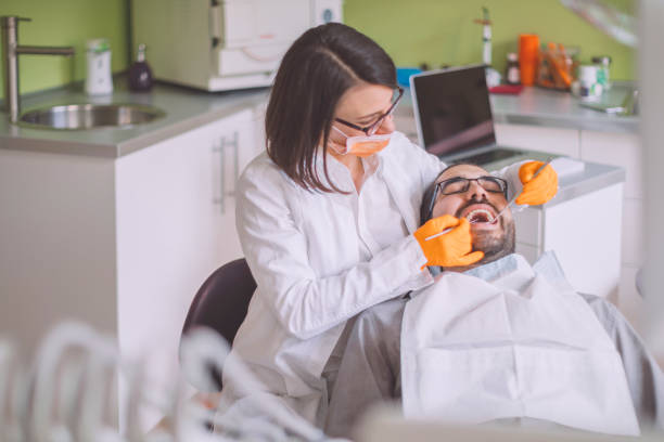 Best Weekend Emergency Dentist in Okawvle, IL